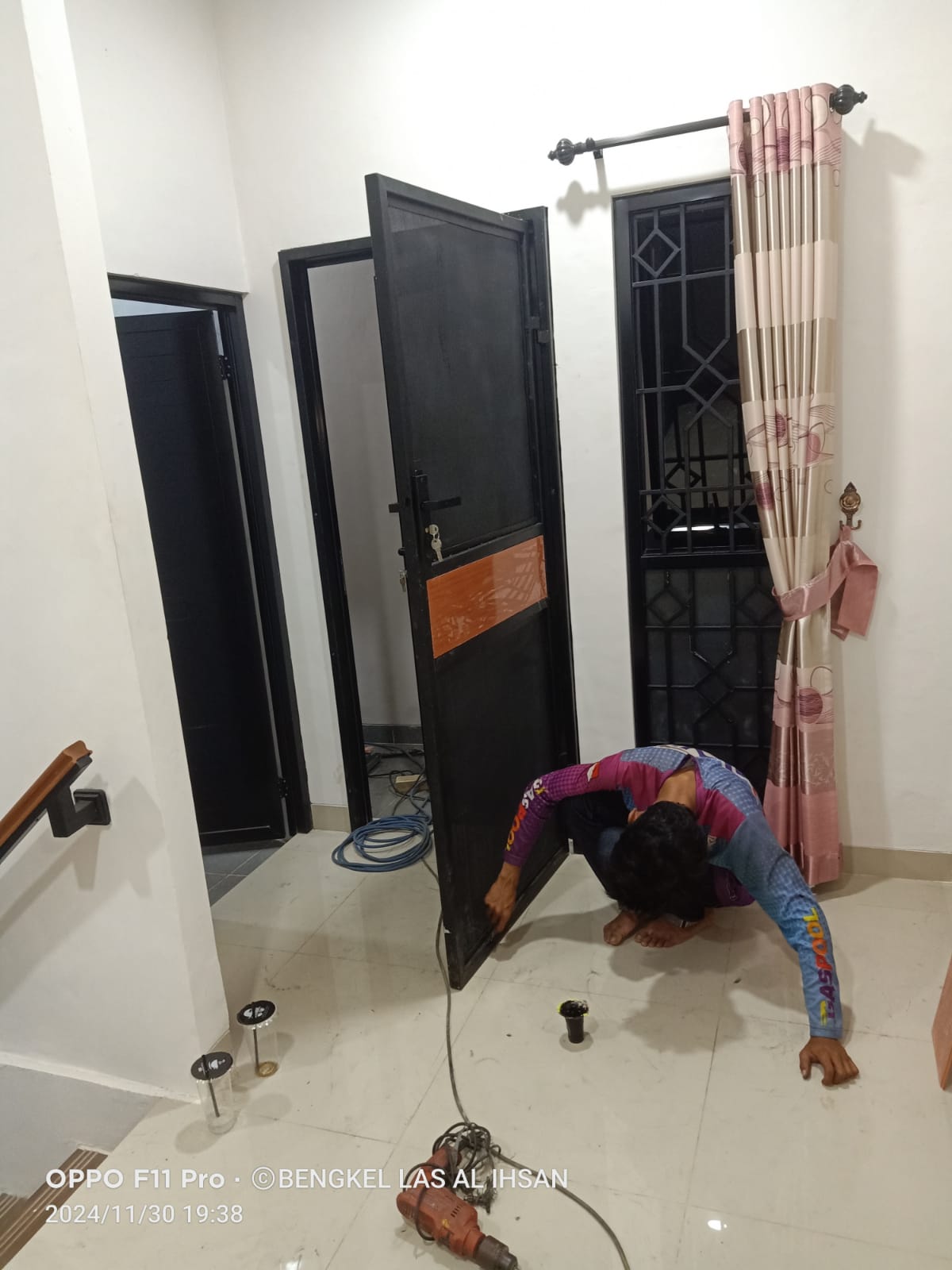 Pintu besi minimalis proyek Bengkel Las Al-Ihsan Bekasi